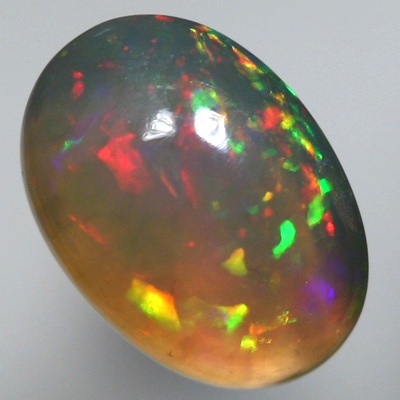 SOLID CRYSTAL OPAL Bright rolling flashes in a 3D pattern